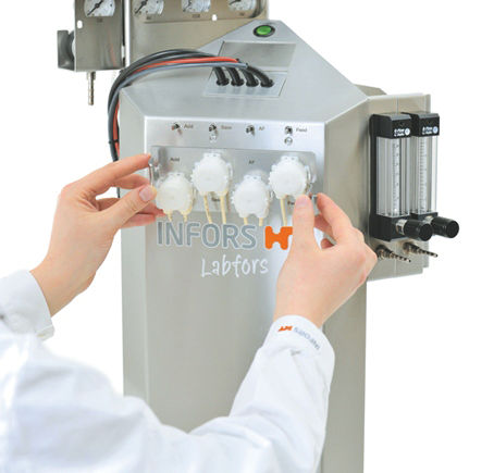 Autoclavable pump head